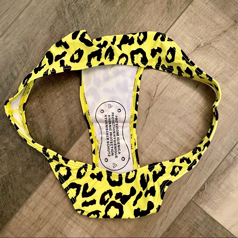 🔥New S/M leopard neon yellow bikini - Picture 4 of 7